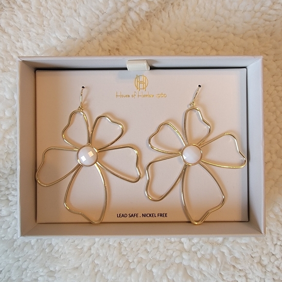 House of Harlow 1960 Jewelry - House of Harlow 1960 NIB gold flower earrings